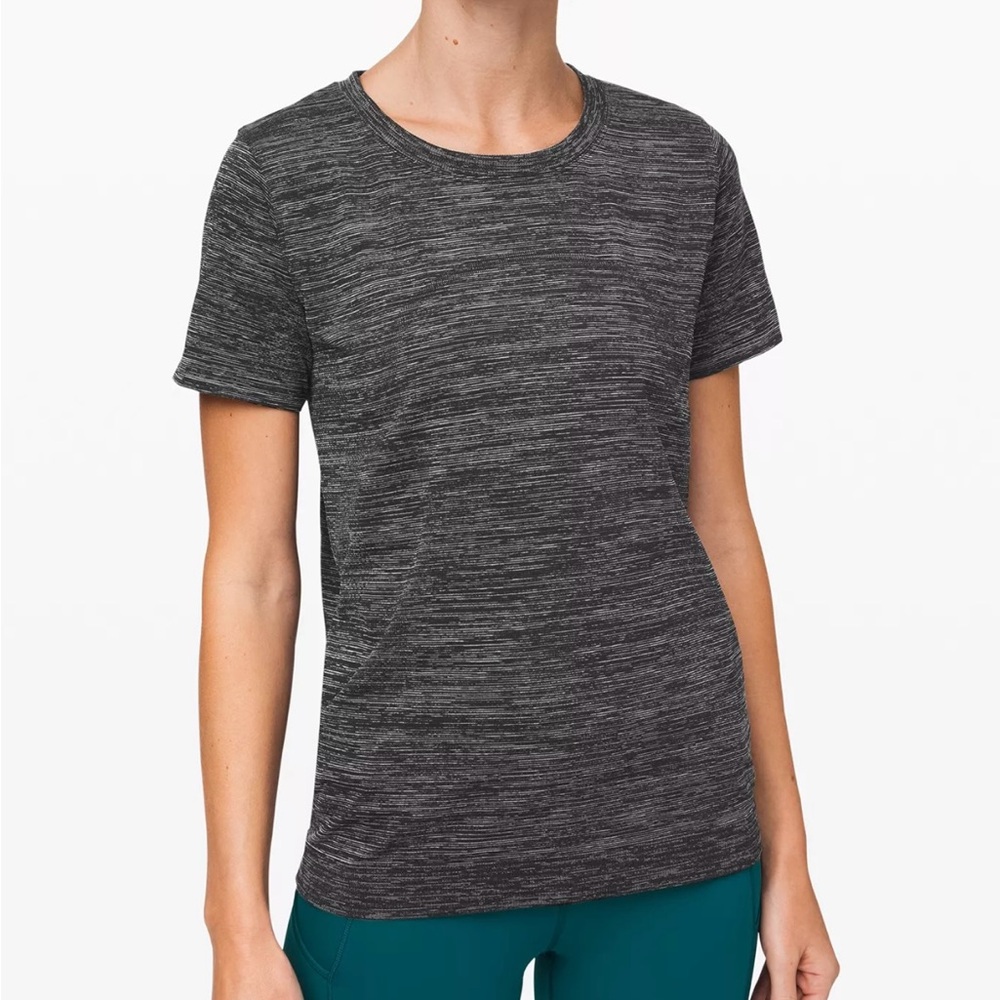 Lululemon athletica Swiftly Breathe short sleeve shirt size 10 EUC
